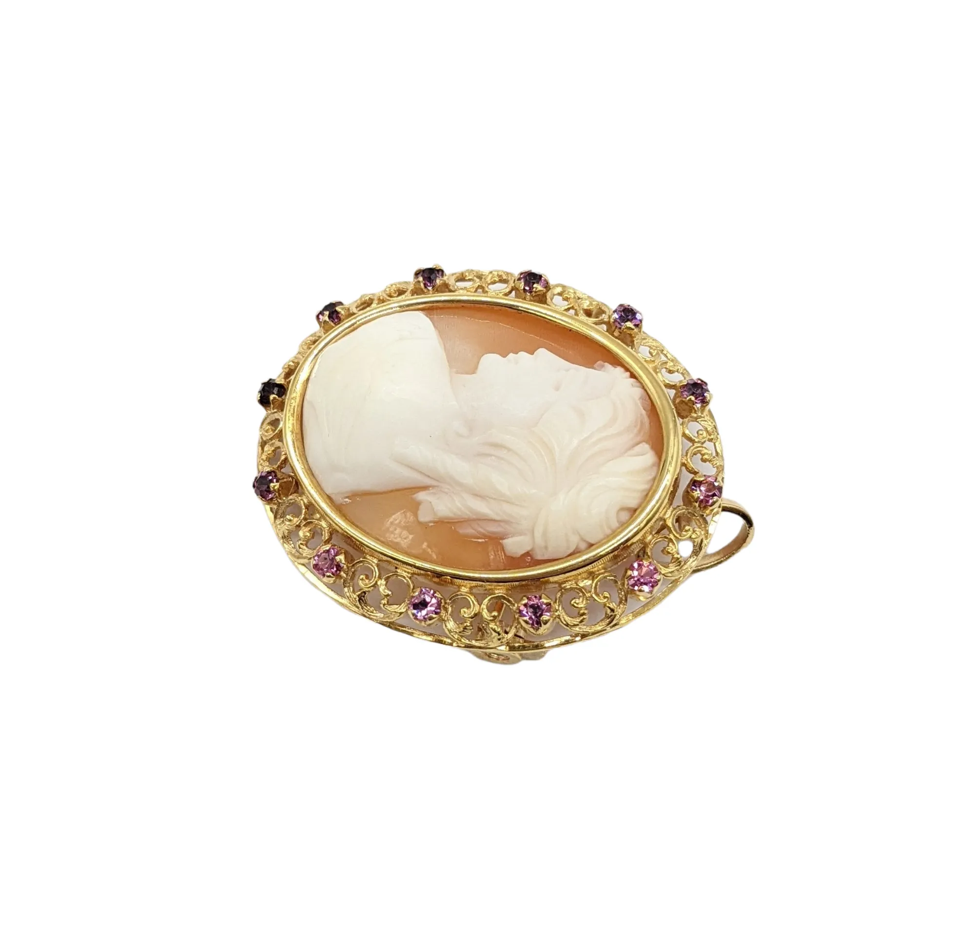 Cameo Pendant / Brooch in 18 Karat Yellow Gold