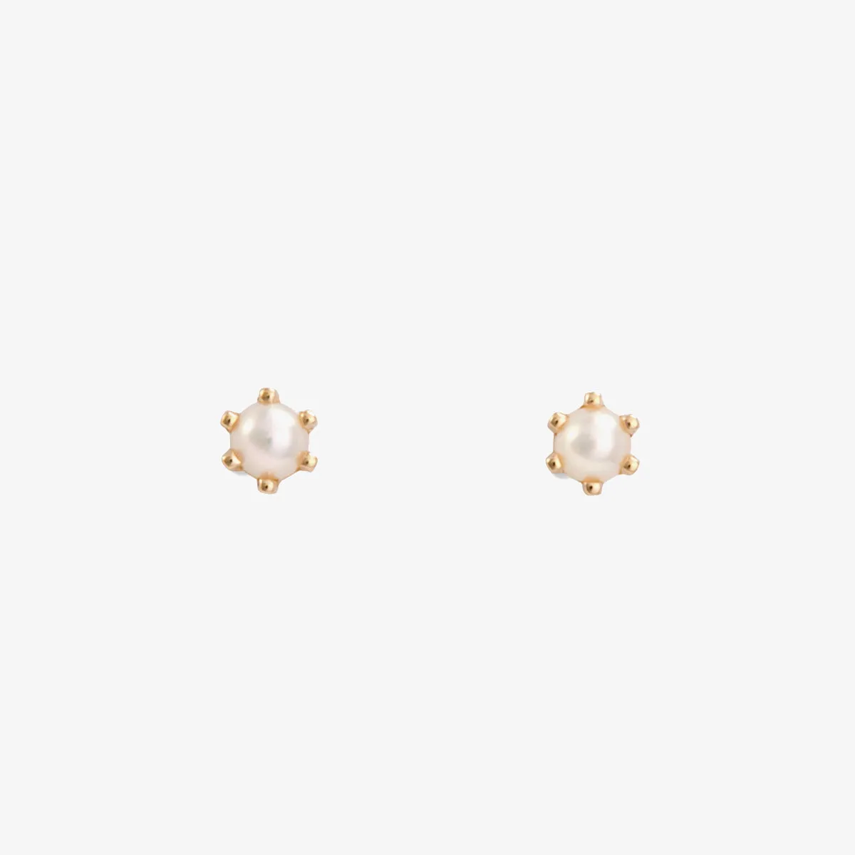 E1901P | Baby Pearl Studs