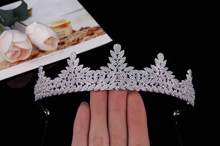 Fashion Zirconia Wedding Tiara,Women's Crystal Tiara for Bride,Prom,Gatherings Party Head Accessories,Hair Accessories for Girls