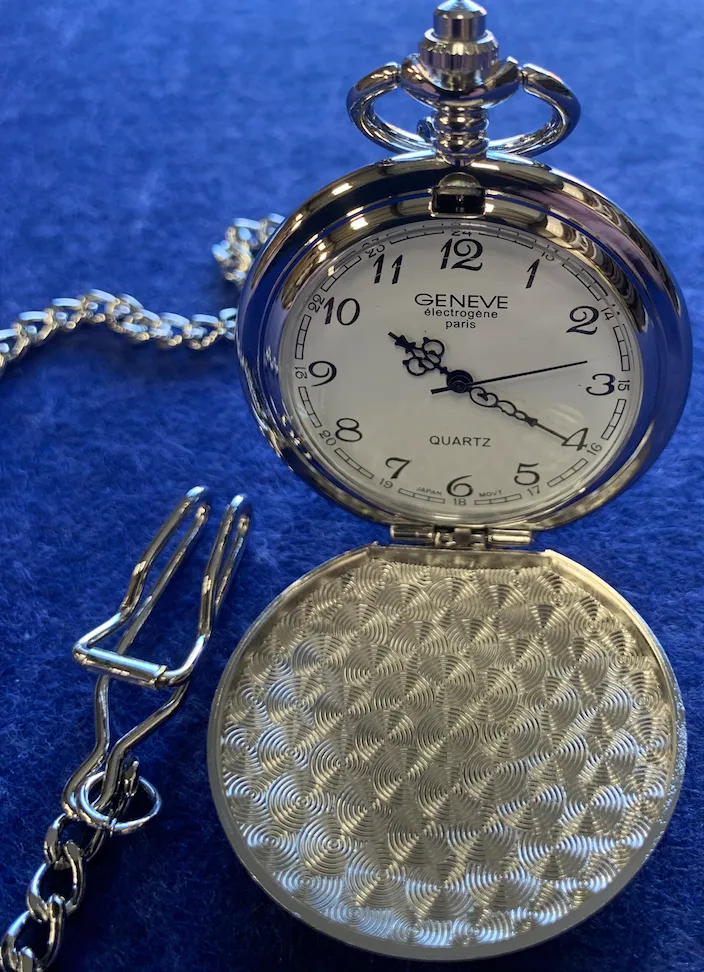 Gents Fashion Plain Quartz Silver Plated Pocket Watch - Free Personalised Engraving