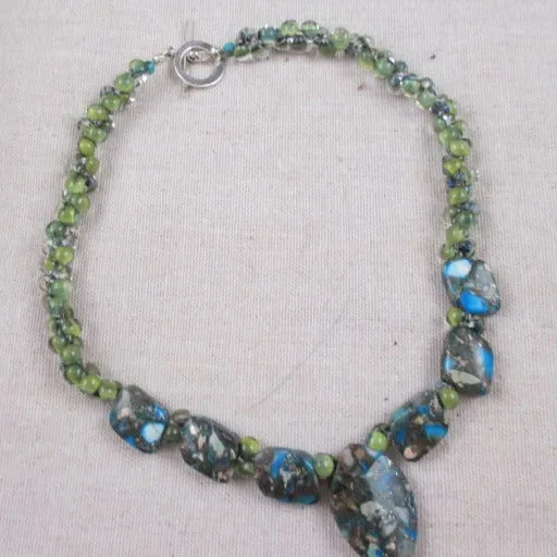 Green Gemstone & Handmade Teardrop Beaded Necklace