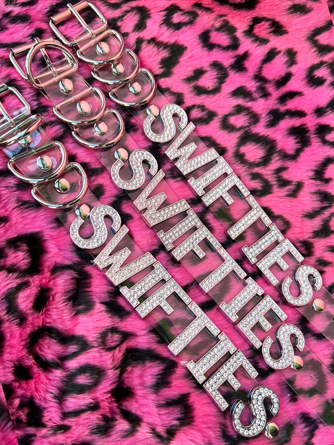 SWIFTIES CHOKER