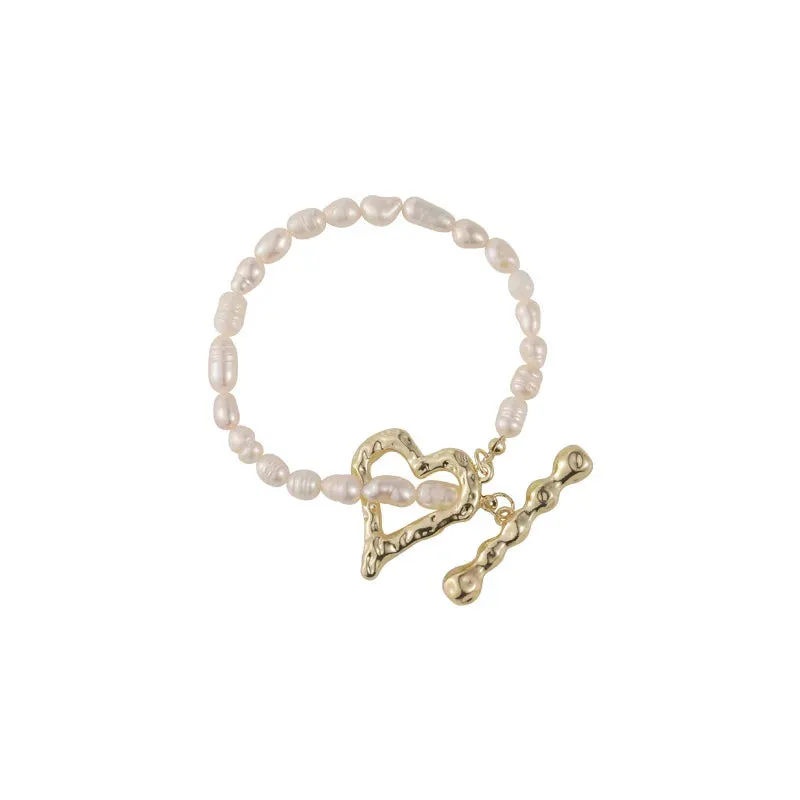 VAIGE Elegant Vintage Baroque Heart Pendant Necklace with Freshwater Pearl and Bowknot Design - Classic Choker in White and Pink