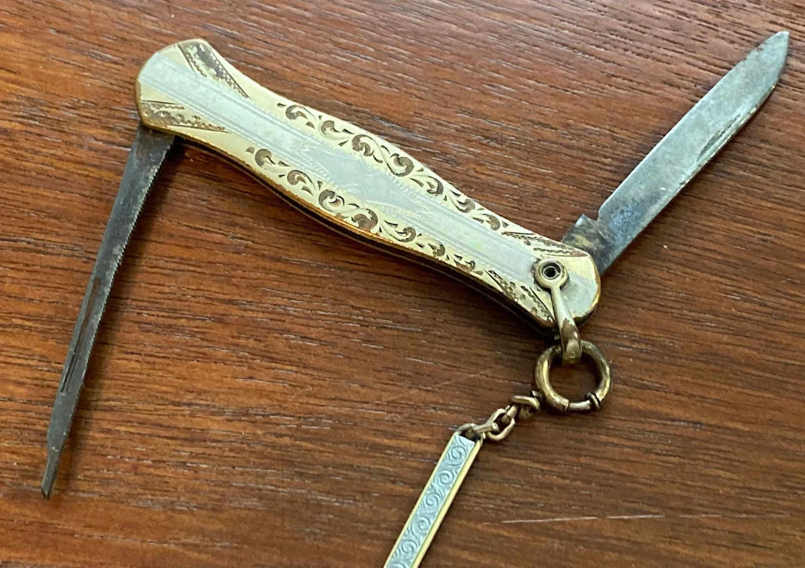 Victorian BB Co Pocket Knife Gold Filled Chain Two Tone Chasing