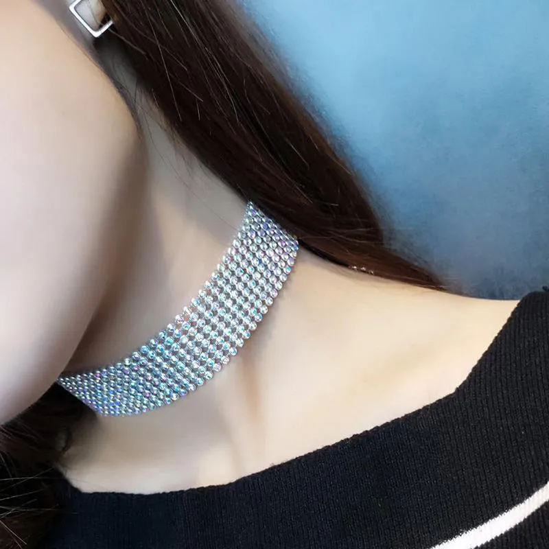 Women Bundle Neck Choker